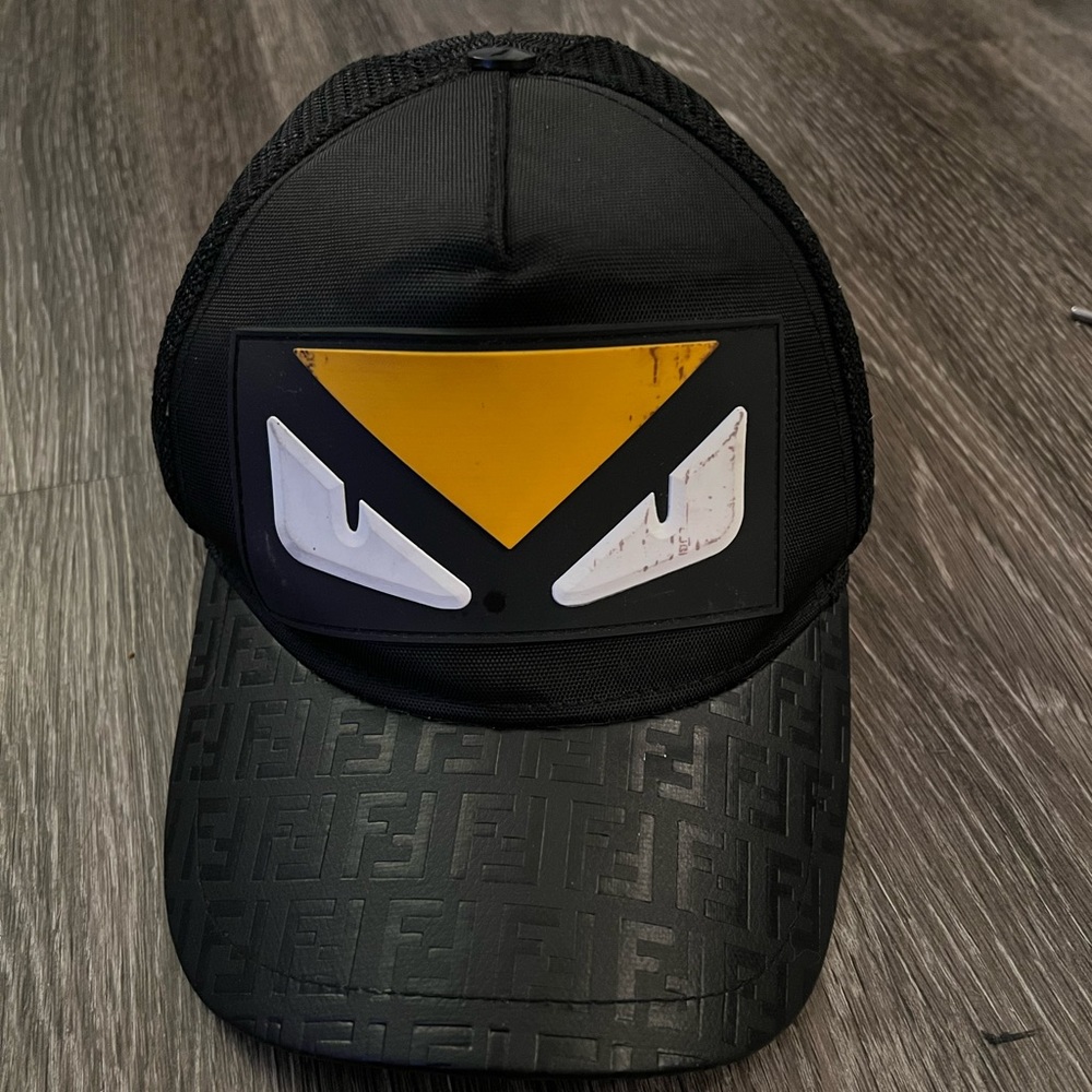 Fendi hat unisex
